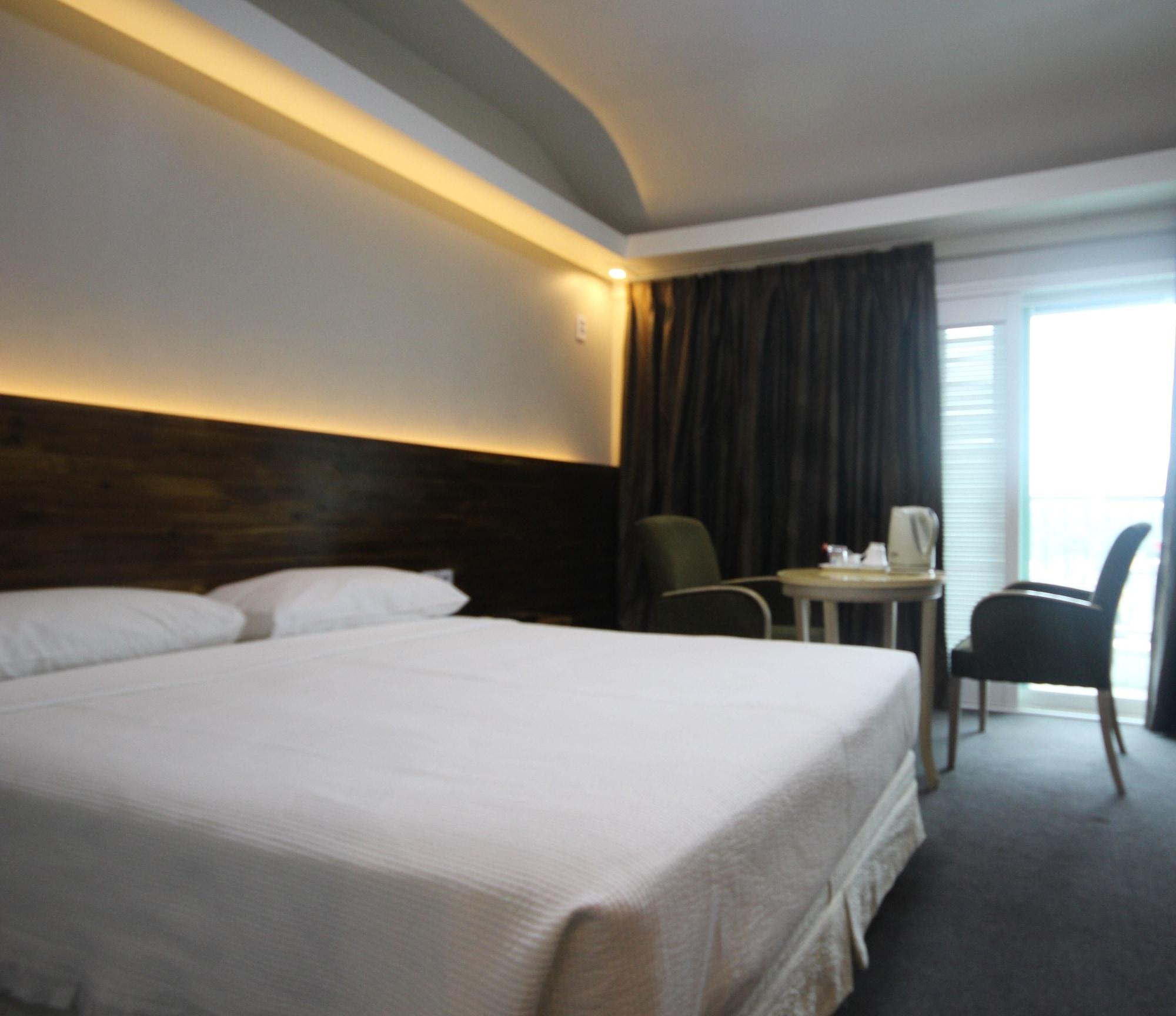 Hotel Ocean View Ilsan Ni Exteriér fotografie