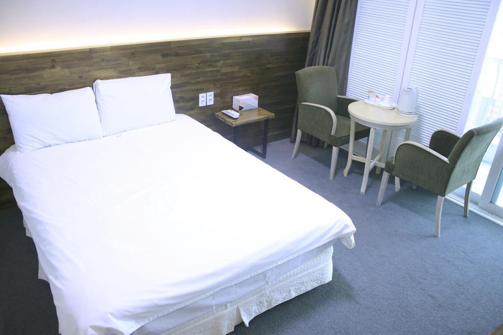 Hotel Ocean View Ilsan Ni Exteriér fotografie